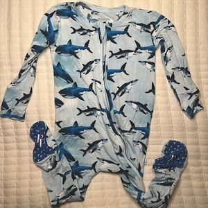 Posh Peanut Sharks bamboo footie